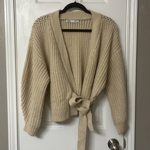 Zara Chunky Wrap Knit Sweater - Picture 6 of 7